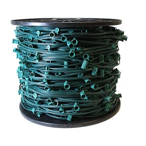 American Lighting Light Stringer C7 12 in. Socket Spacing 10A Fuse Polarized Male Plug No Female Socket 18 AWG SPT-2 100 ft. Green Wire