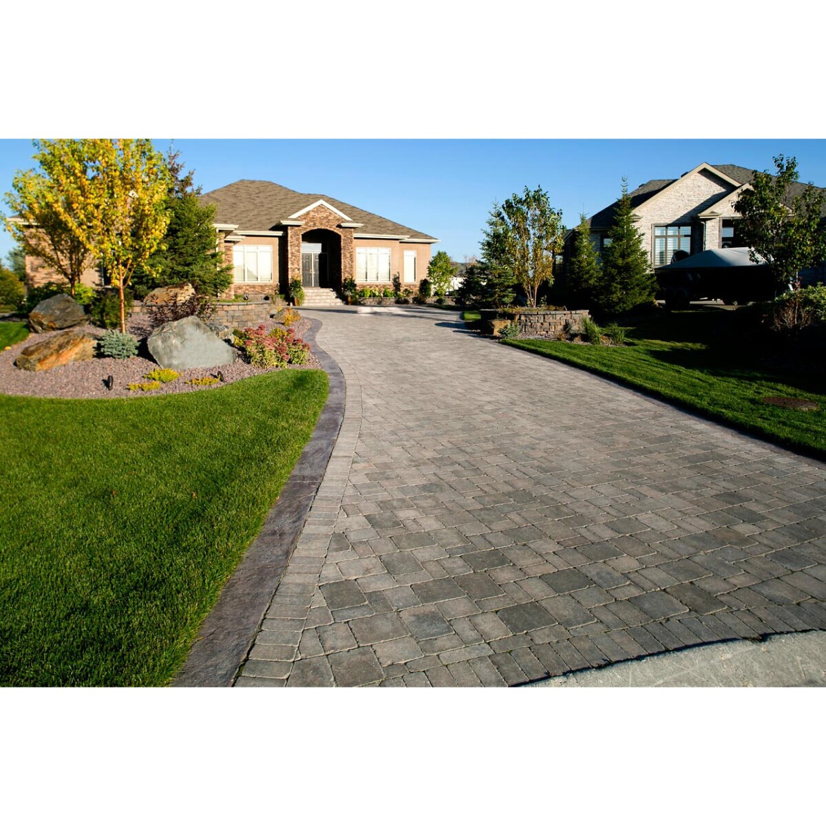 Barkman Roman Paver Sierra Grey 8 in. X 6 in. (250 pc./pallet) | SiteOne CA