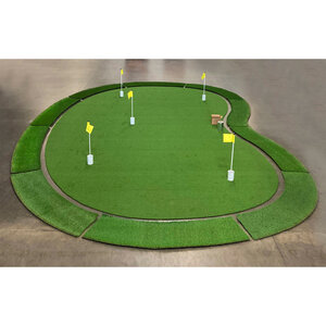 Bella Putting Green Kit Kidney Bean 13 ft. x 20 ft. Country Club Turf No Fringe