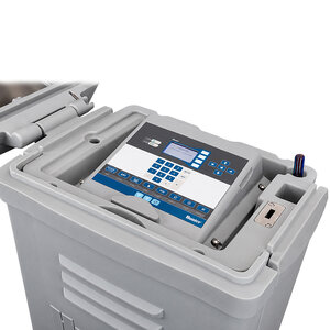 Pilot Field Controller, 20-station plastic pedestal UHF radio, dual (120/230 VAC) voltage; includes UHF-A radio communication module, expandable to 80 stations with 10-station PILOT-FC-010 Output Modules, a license specifying frequency is required