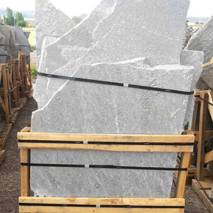Flagstone Idaho White Quartzite Patio/Steppers 1 1/2 - 2 in.