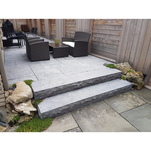 Step Hampton Limestone 7 in. x 16 in. x 96 in | SiteOne CA