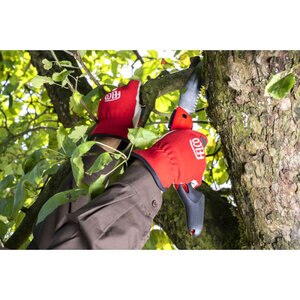 Felco Curved Saw Folding Curved Pull-Stroke Pruning Saw Blade 7.8 in.