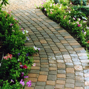 Permaloc StructurEdge Aluminum Paver Restraint Black Duraflex 3/32 in. x 1-5/8 in. x 8 ft.