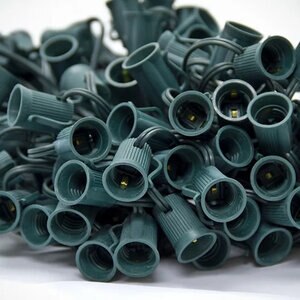 Seasonal Source C7 100 ft. 12 in. Spacing Green Socketket Wire 18 Awg