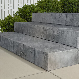 Techo-Bloc Rocka Step Riviera 48 in. 152 mm (8 pc./pallet)