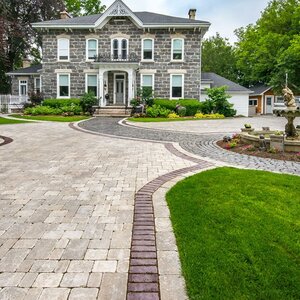 Unilock Brussels Block Paver XL Stone Limestone 7 cm (95.94 sq. ft./ pallet)(31.98 sq. ft./ sections)