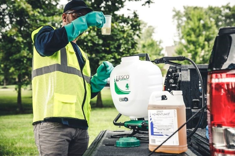 How to Calibrate a Backpack Pump Sprayer