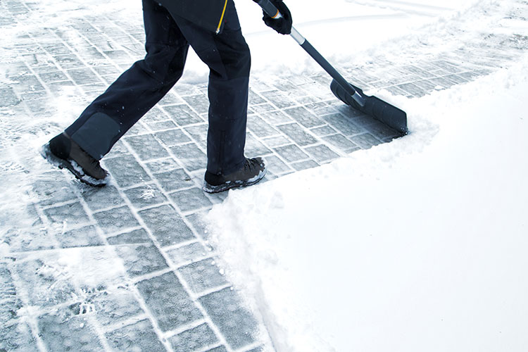 How to Protect Client Hardscapes from Cold - SiteOne